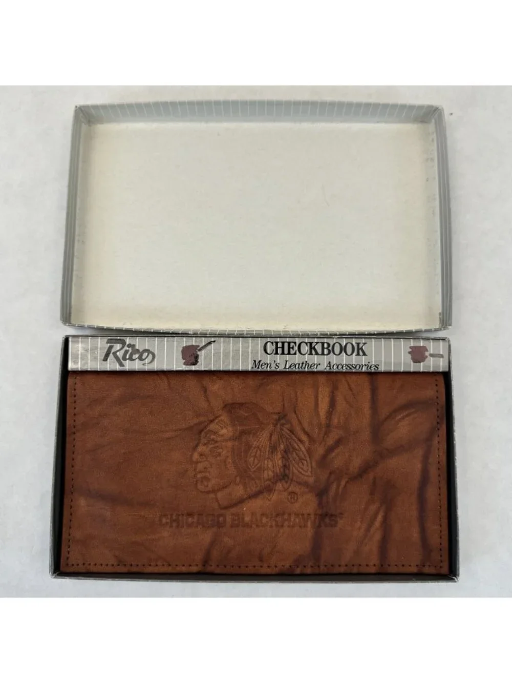 Chicago Blackhawks Genuine Leather Checkbook Cover Wallet NHL Embossed Rico NEW - Picture 7 of 11